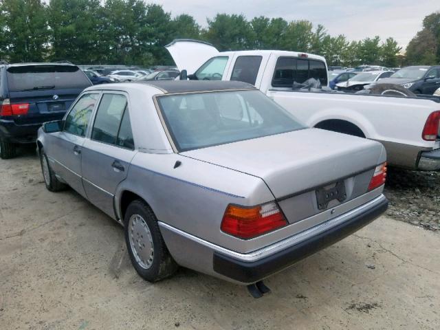 WDBED30D3LB143496 - 1990 MERCEDES-BENZ 300 E 4MAT SILVER photo 3