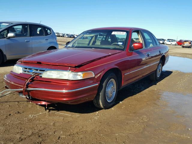 2FALP73W6VX195442 - 1997 FORD CROWN VICT MAROON photo 2