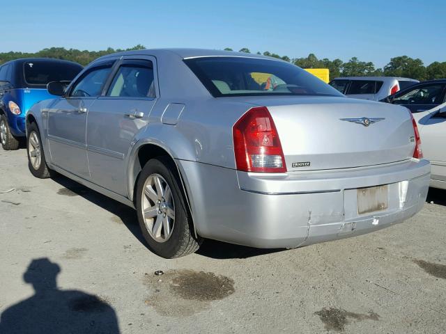 2C3KA53G97H883666 - 2007 CHRYSLER 300 TOURIN SILVER photo 3