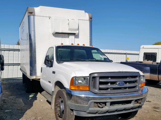 1FDAF56F22EA52890 - 2002 FORD F550 SUPER WHITE photo 1