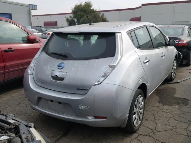 1N4AZ0CP6FC320326 - 2015 NISSAN LEAF S SILVER photo 4