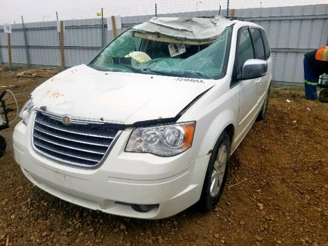 2A8HR54PX8R660828 - 2008 CHRYSLER TOWN & COU CREAM photo 2