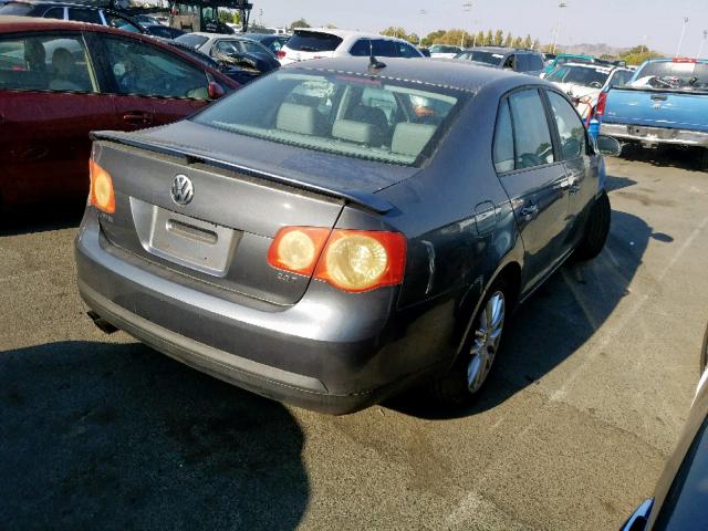 3VWRJ71K18M124264 - 2008 VOLKSWAGEN JETTA WOLF GRAY photo 4