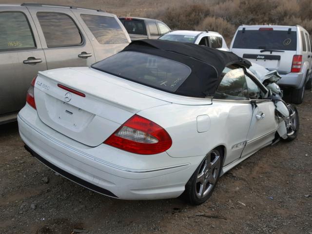 WDBTK72F47T075955 - 2007 MERCEDES-BENZ CLK 550 WHITE photo 4