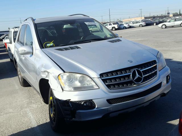 4JGBB86E87A223195 - 2007 MERCEDES-BENZ ML 350 SILVER photo 1