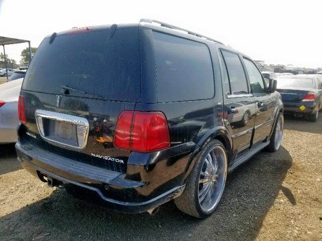 5LMFU28R63LJ00208 - 2003 LINCOLN NAVIGATOR BLACK photo 4