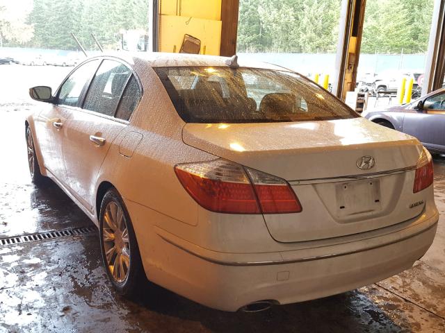 KMHGC46E79U043042 - 2009 HYUNDAI GENESIS 3. WHITE photo 3