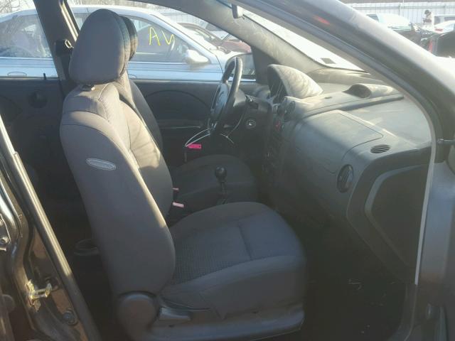 KL1TD56646B639139 - 2006 CHEVROLET AVEO BASE Qara foto 5