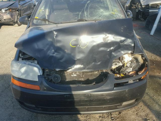 KL1TD56646B639139 - 2006 CHEVROLET AVEO BASE Qara foto 7