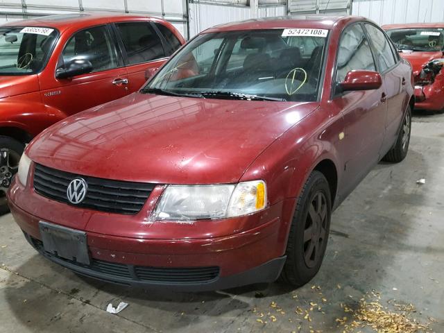 WVWPD63B2XE496113 - 1999 VOLKSWAGEN PASSAT GLX RED photo 2