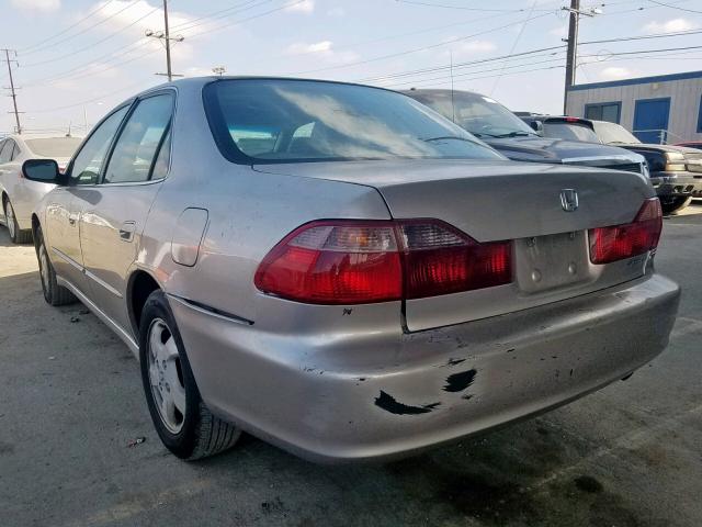 1HGCG6670XA046398 - 1999 HONDA ACCORD EX BEIGE photo 3