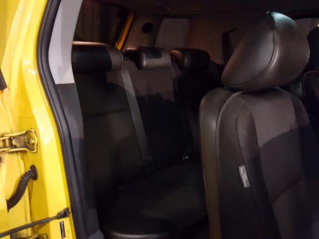 JTEBU11F270023467 - 2007 TOYOTA FJ CRUISER YELLOW photo 6