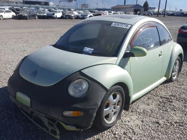 3VWCP21C61M418118 - 2001 VOLKSWAGEN NEW BEETLE GREEN photo 2