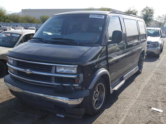 1GBFG15RXW1095614 - 1998 CHEVROLET EXPRESS G1 BLACK photo 2