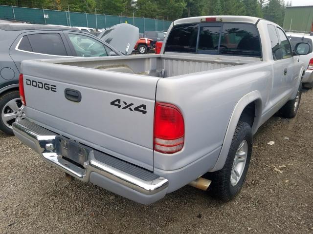 1B7GG22Y9XS278239 - 1999 DODGE DAKOTA SILVER photo 4