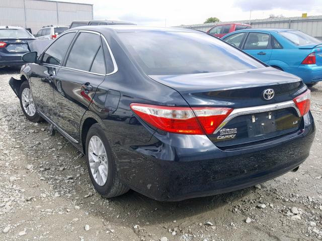 4T1BF1FK1HU617865 - 2017 TOYOTA CAMRY LE A GRAY photo 3