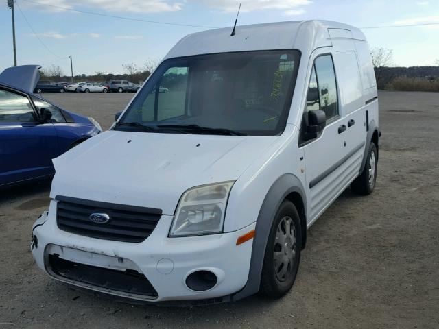 NM0LS7DN3AT024750 - 2010 FORD TRANSIT CO WHITE photo 2