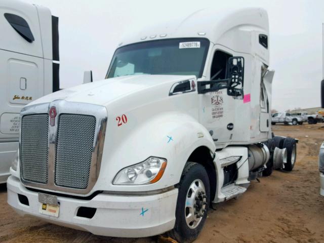 1XKYD49X9GJ498450 - 2016 KENWORTH CONSTRUCTI WHITE photo 2