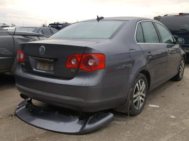 3VWSF71K36M697960 - 2006 VOLKSWAGEN JETTA 2.5 GRAY photo 4