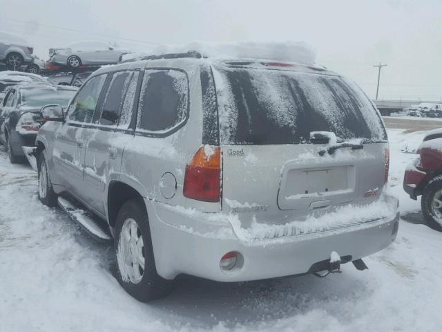 1GKDT13S652131817 - 2005 GMC ENVOY SILVER photo 3