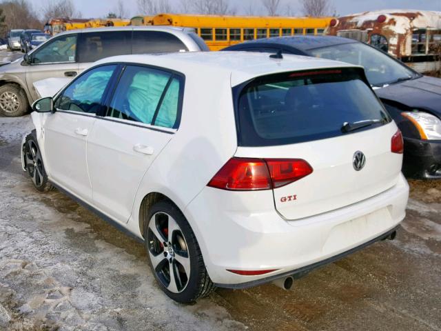 3VW447AUXHM009553 - 2017 VOLKSWAGEN GTI S/SE WHITE photo 3