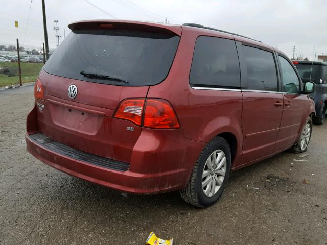 2C4RVABG7CR354083 - 2012 VOLKSWAGEN ROUTAN SE RED photo 4