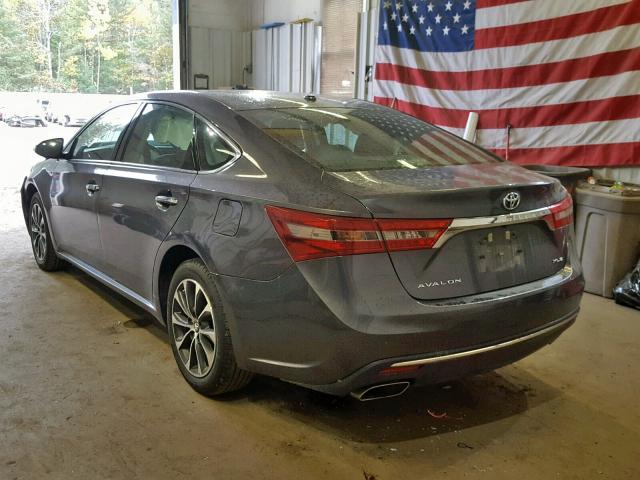 4T1BK1EB7JU286065 - 2018 TOYOTA AVALON XLE GRAY photo 3