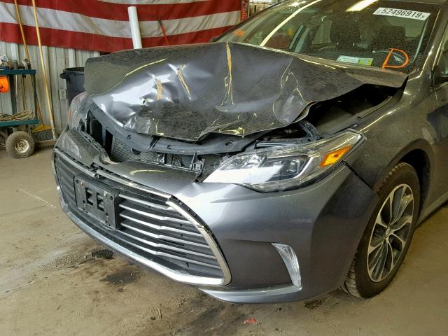 4T1BK1EB7JU286065 - 2018 TOYOTA AVALON XLE GRAY photo 9