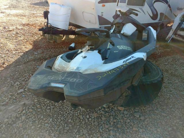 YDV54558C515 - 2015 SEAD JETSKI WHITE photo 4