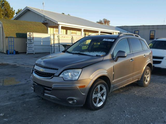 3GNAL3E5XCS548349 - 2012 CHEVROLET CAPTIVA SP BEIGE photo 2