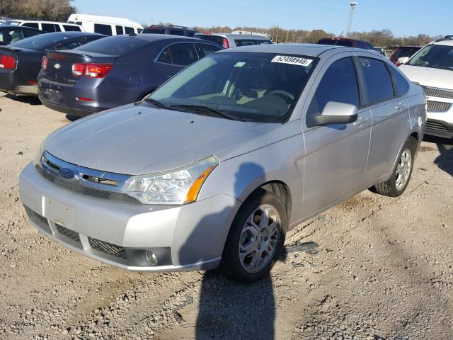 1FAHP36N79W116699 - 2009 FORD FOCUS SES SILVER photo 2