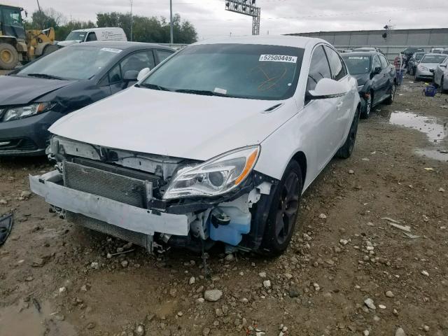 2G4GL5EX5H9164916 - 2017 BUICK REGAL SPOR WHITE photo 2