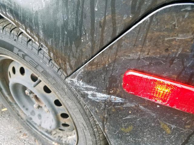 JTLKT324364085505 - 2006 TOYOTA SCION XB BLACK photo 9