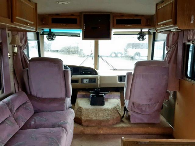 1GBKP37N7R3326255 - 1995 GEOR MOTORHOME WHITE photo 5