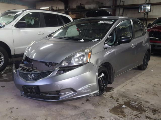 JHMGE87249S070817 - 2009 HONDA FIT SILVER photo 2