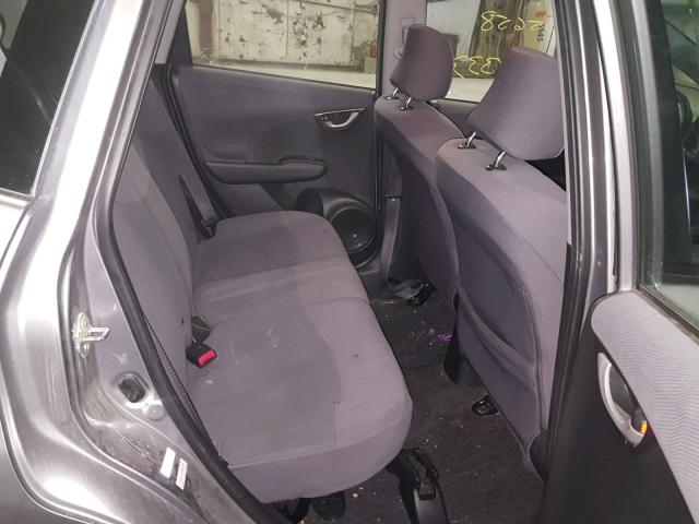 JHMGE87249S070817 - 2009 HONDA FIT SILVER photo 6