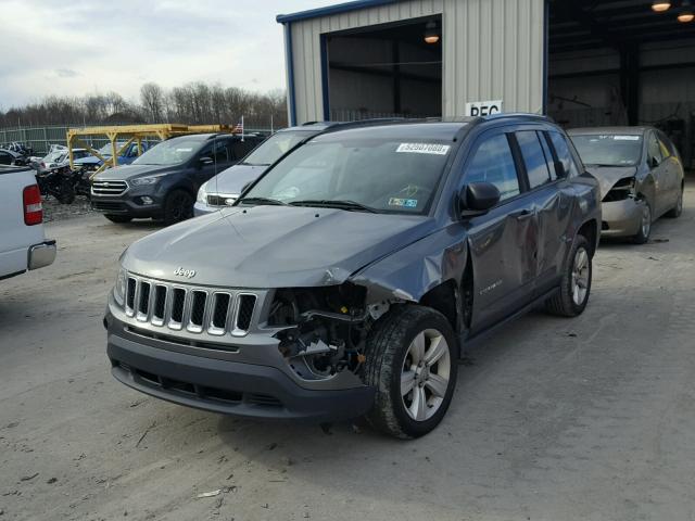 1C4NJDBB2CD664659 - 2012 JEEP COMPASS SP 灰色 照片 2
