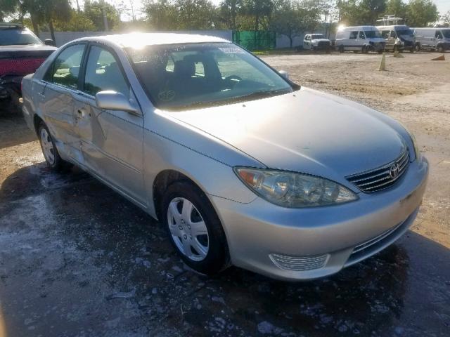 4T1BE32K55U024672 - 2005 TOYOTA CAMRY LE SILVER photo 1