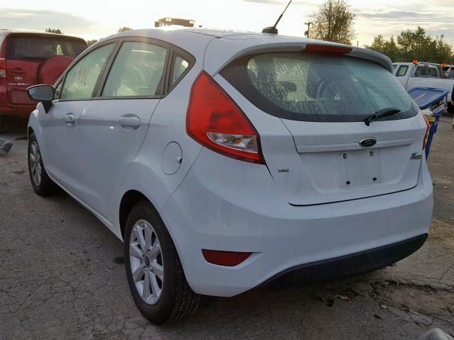 3FADP4EJXCM216287 - 2012 FORD FIESTA SE WHITE photo 3