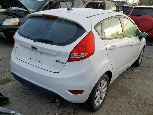 3FADP4EJXCM216287 - 2012 FORD FIESTA SE WHITE photo 4