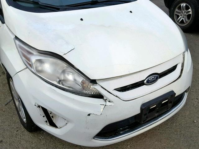 3FADP4EJXCM216287 - 2012 FORD FIESTA SE WHITE photo 9