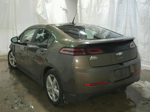 1G1RA6E44EU118709 - 2014 CHEVROLET VOLT GRAY photo 3