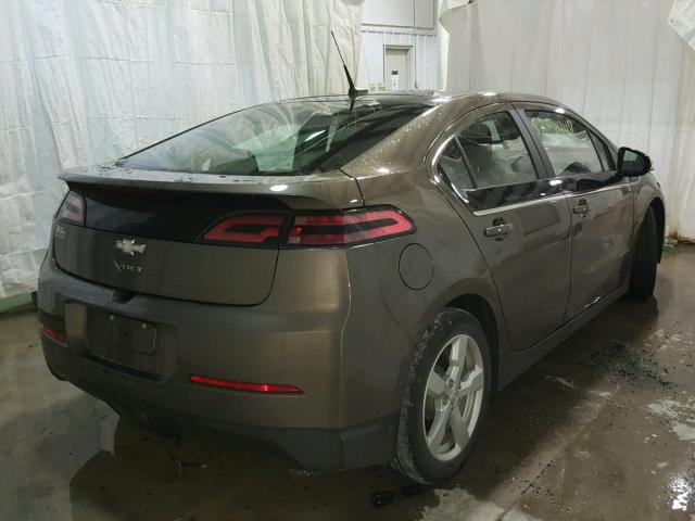 1G1RA6E44EU118709 - 2014 CHEVROLET VOLT GRAY photo 4