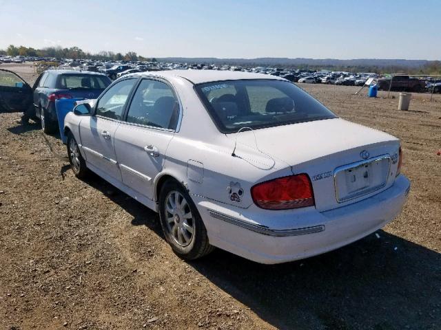 KMHWF35H52A527517 - 2002 HYUNDAI SONATA GLS WHITE photo 3