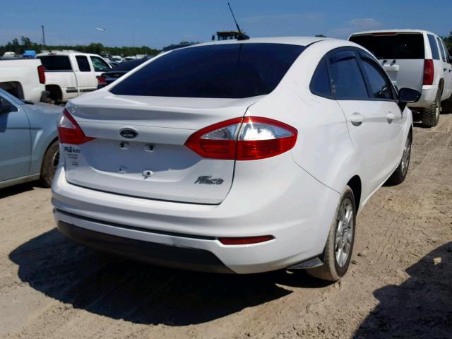 3FADP4BJ0EM199894 - 2014 FORD FIESTA SE WHITE photo 4