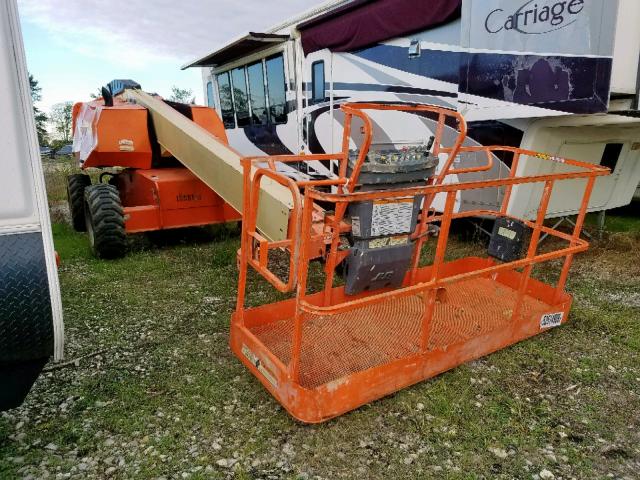 0300176548 - 2013 JLG 600S LIFT ORANGE photo 1