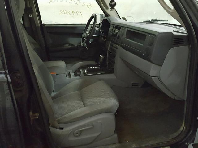 1J8HG48K57C661956 - 2007 JEEP COMMANDER BLACK photo 5