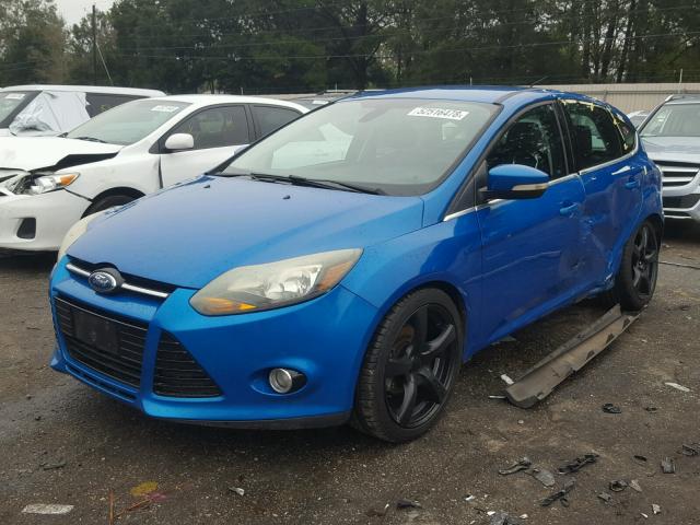 1FAHP3N28CL182677 - 2012 FORD FOCUS TITA BLUE photo 2