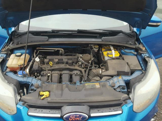 1FAHP3N28CL182677 - 2012 FORD FOCUS TITA BLUE photo 7