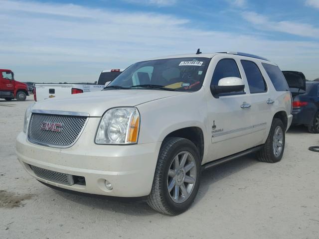 1GKS1EEF0DR198293 - 2013 GMC YUKON DENA WHITE photo 2